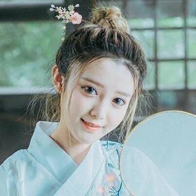 关于我们（完整版）封面