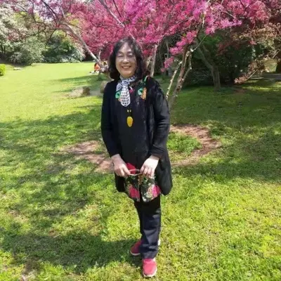 山外青山楼外楼封面
