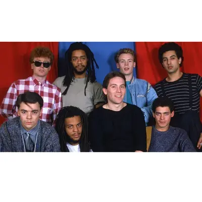 25 - UB40封面