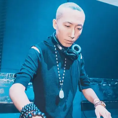 谁说我不爱你 - DJ阿圣 / 小龙封面