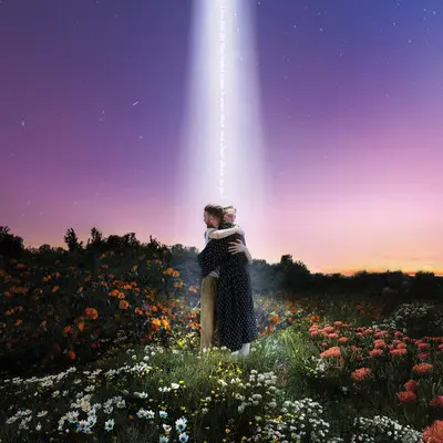 COMING HOME(feat. NIKI) (Long Distance Recording)封面