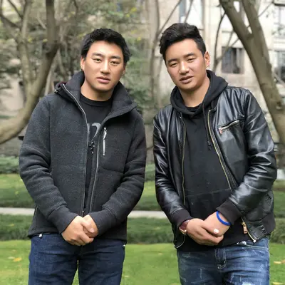 欢聚良辰吉日封面