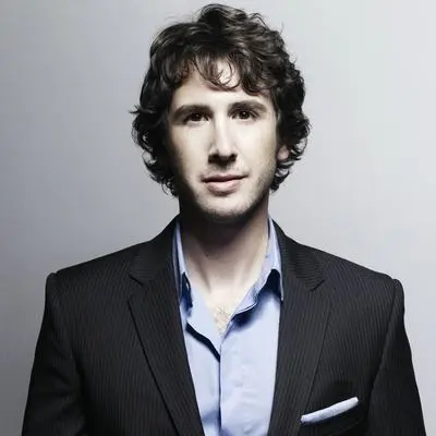 Awake - Josh Groban封面