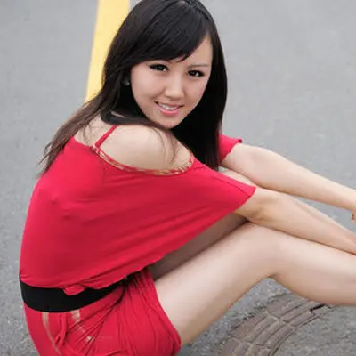 比谁都懂吗封面