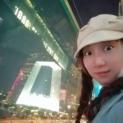平安夜的苹果 - 阿朵朵封面