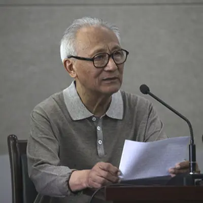 荫中鸟封面