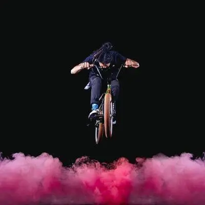 爆发 一封面