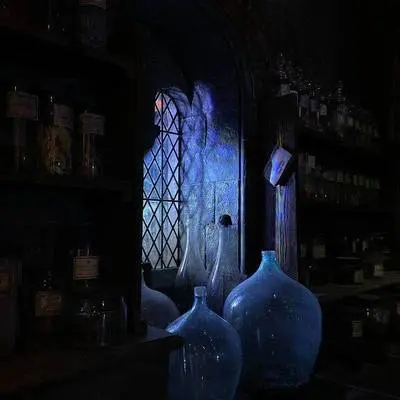 剧情影视奇幻魔法城堡 - Spooky Silly Halloween封面