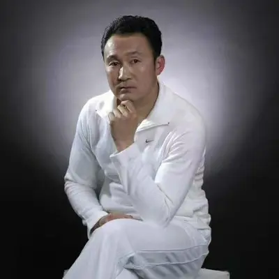 不一样的颜色封面