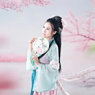 转瞬孤独封面