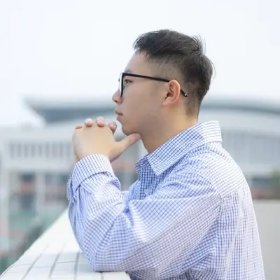 泛泛之辈封面