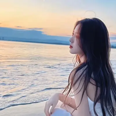 那盏昏黄的灯是她的牵挂(原版)封面