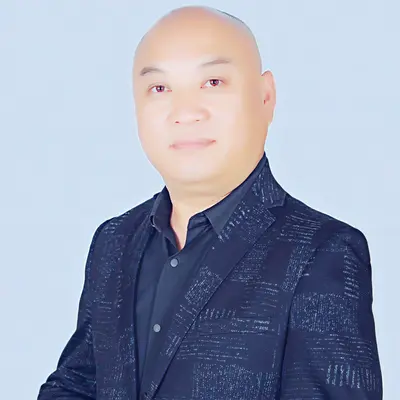 过期的酒封面