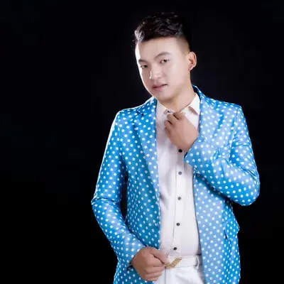 看谁都不如你 - 李有家封面