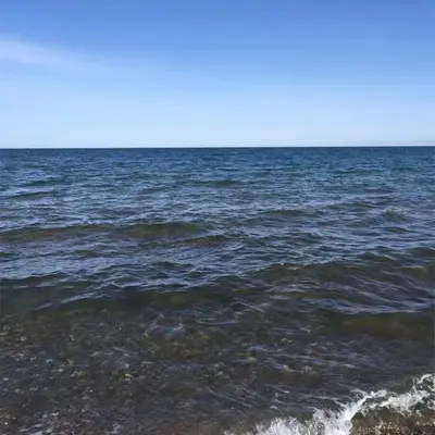 青海没有海，只有清澈封面