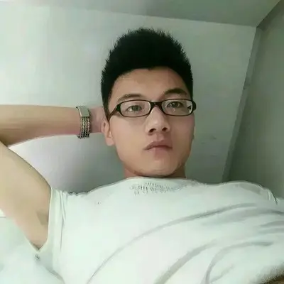 幸福一家人 - 现实保安封面