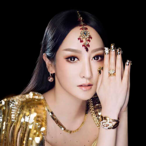 梵梵之音丨传奇女伶萨顶顶