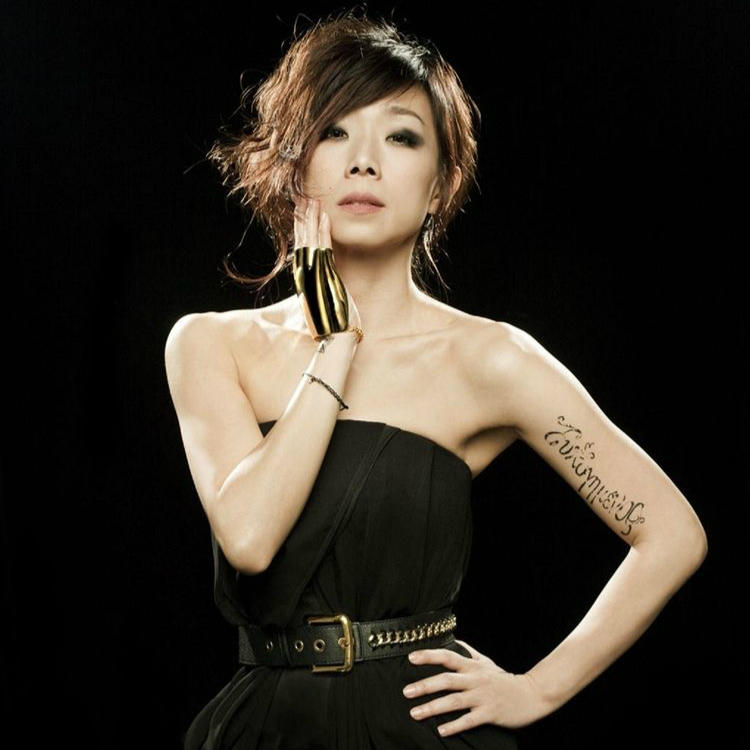 林忆莲声姿百态做自己的铿锵玫瑰